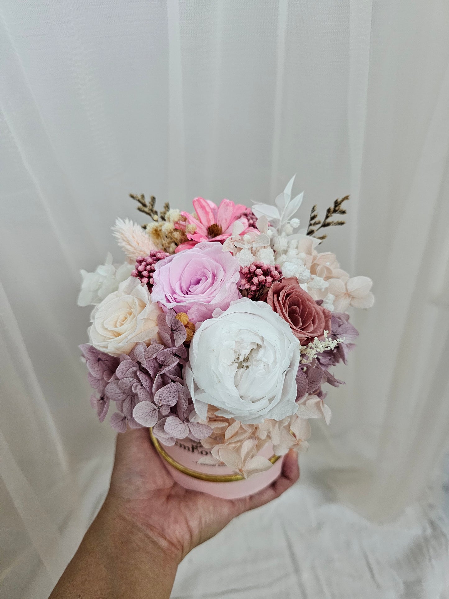 Petite Bloom Box - Rosé Reverie